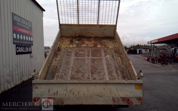 IVECO 35-130 BENNE DOUBLE CABINE BLANC DT-450-NR