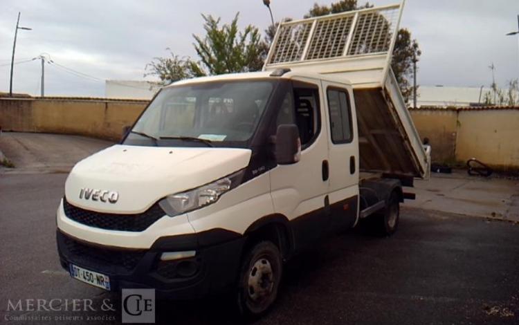 IVECO 35-130 BENNE DOUBLE CABINE BLANC DT-450-NR