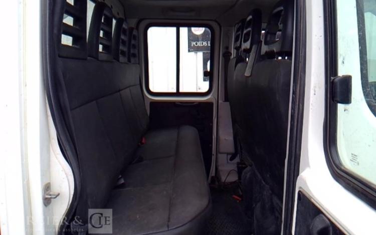IVECO 35-130 BENNE DOUBLE CABINE BLANC DT-450-NR