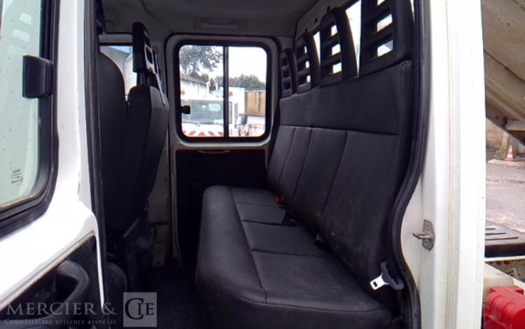 IVECO 35-130 BENNE DOUBLE CABINE BLANC DT-450-NR