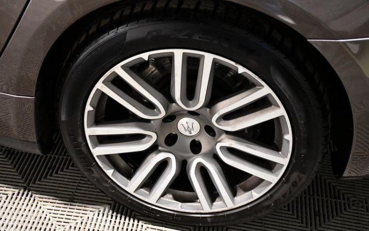 MASERATI QUATTROPORTE 3,0 TURBO D 275CH GRANLUSSO BVA MARRON DV-113-WF