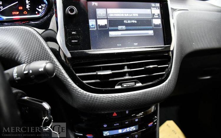 PEUGEOT 2008 1,2 PURE TECH 80 ALLURE S&S ETG BVA NOIR DV-655-WC