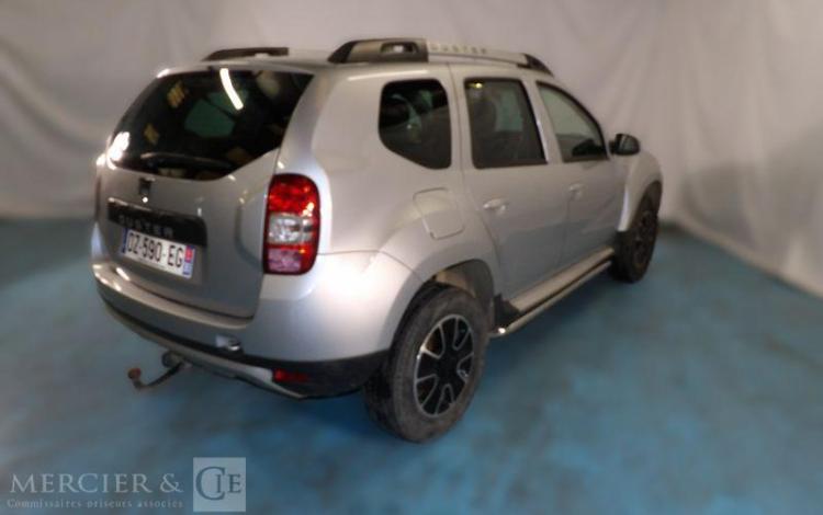 DACIA DUSTER 1,2 TCE 125CH STEEL 4X2 GRIS DZ-590-EG