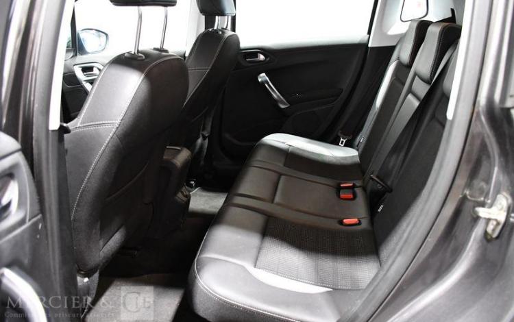 PEUGEOT 2008 1,2 PURETECH 110CH ALLURE S&S GRIS DZ-941-BX