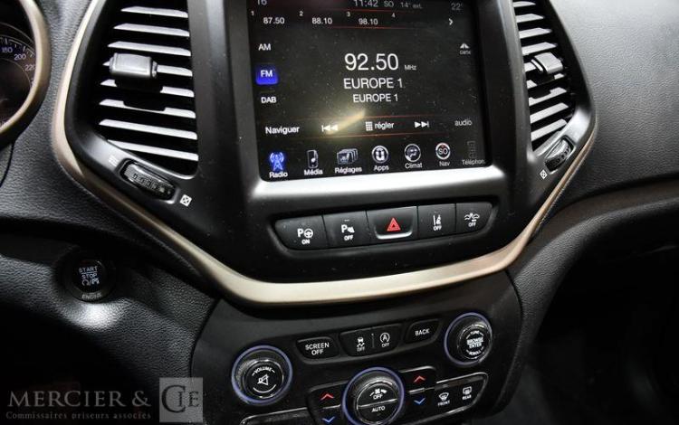 JEEP CHEROKEE 2,2 CRD 185 LONGITUDE FREEDOM AWD BVA BLANC EB-386-HL