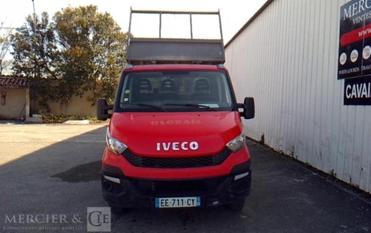 IVECO 35-130 BENNE SIMPLE CABINE ROUGE EE-711-CY
