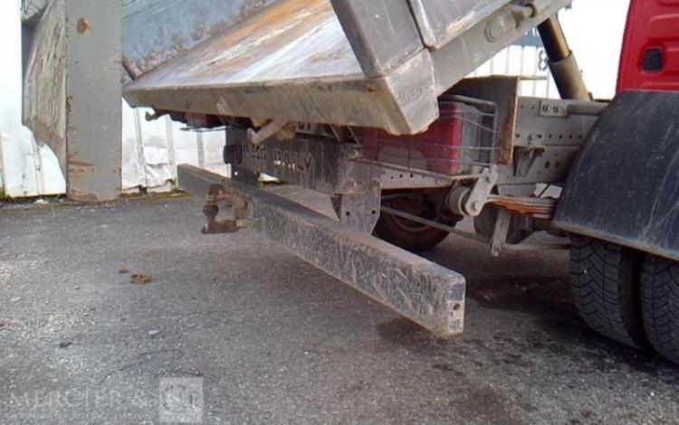 IVECO 35-130 BENNE SIMPLE CABINE ROUGE EE-711-CY