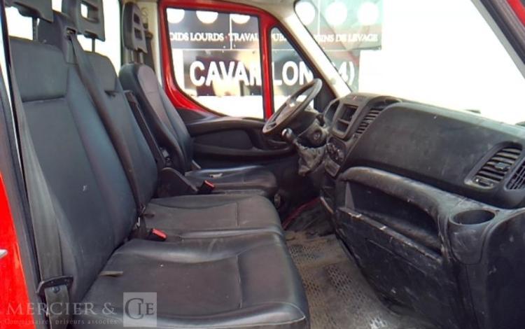 IVECO 35-130 BENNE SIMPLE CABINE ROUGE EE-711-CY