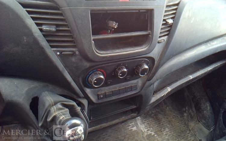 IVECO 35-130 BENNE SIMPLE CABINE ROUGE EE-711-CY