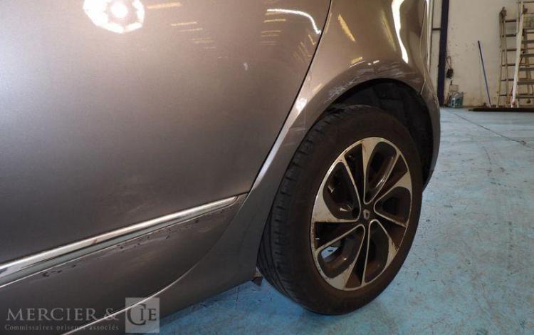 RENAULT SCENIC 1,2 TCE 130CH ENERGY BOSE GRIS EF-371-BQ