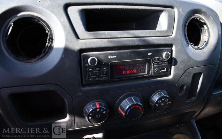 RENAULT MASTER F3500 L3H2 2,3 DCI 125 ORA EF-877-XS