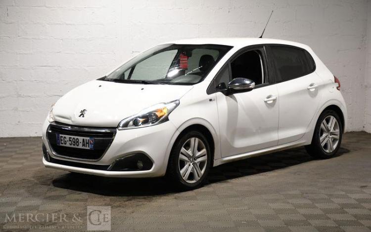PEUGEOT 208 1,2 PURETECH 82CH STYLE BLANC EG-598-AH