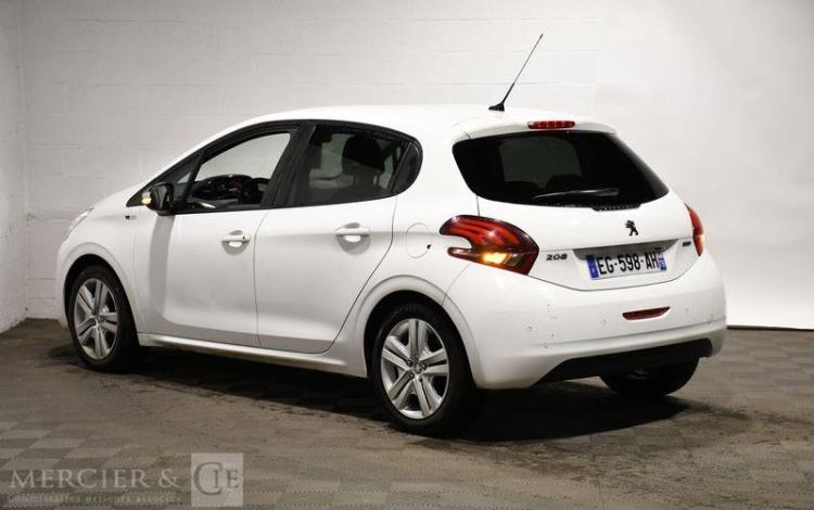 PEUGEOT 208 1,2 PURETECH 82CH STYLE BLANC EG-598-AH