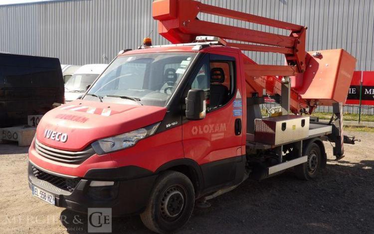 IVECO 35S12 AVEC NACELLE COMET ESK18/2/7,5HQ – DIESEL – 1182 HEURES – 14260 KMS ROUGE EL-558-HZ