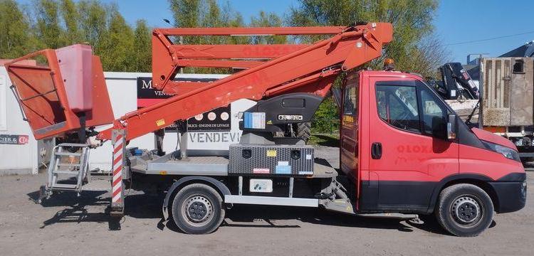 IVECO 35S12 AVEC NACELLE COMET ESK18/2/7,5HQ – DIESEL – 1182 HEURES – 14260 KMS ROUGE EL-558-HZ
