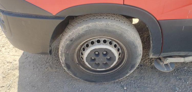 IVECO 35S12 AVEC NACELLE COMET ESK18/2/7,5HQ – DIESEL – 1182 HEURES – 14260 KMS ROUGE EL-558-HZ