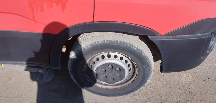 IVECO 35S12 AVEC NACELLE COMET ESK18/2/7,5HQ – DIESEL – 1182 HEURES – 14260 KMS ROUGE EL-558-HZ