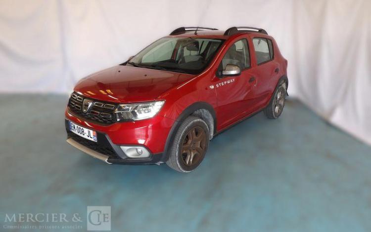 DACIA SANDERO 0,9 TCE 90CH STEPWAY ROUGE EM-008-JL