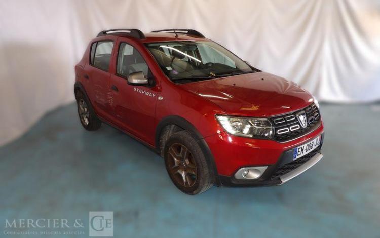 DACIA SANDERO 0,9 TCE 90CH STEPWAY ROUGE EM-008-JL