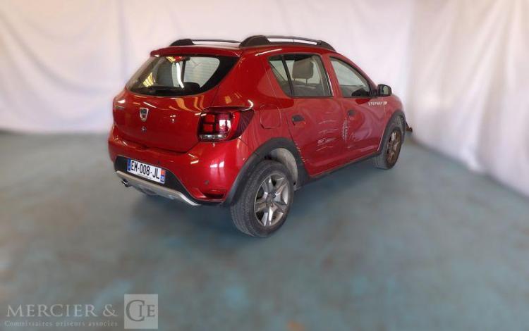 DACIA SANDERO 0,9 TCE 90CH STEPWAY ROUGE EM-008-JL