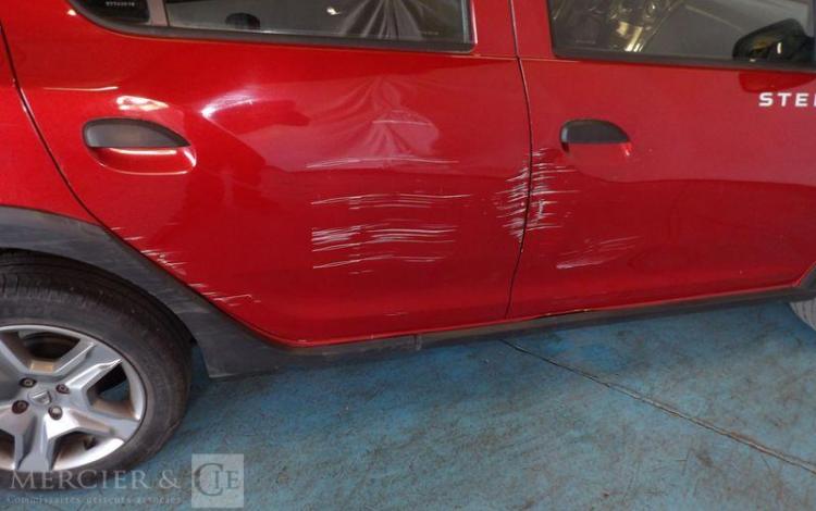 DACIA SANDERO 0,9 TCE 90CH STEPWAY ROUGE EM-008-JL