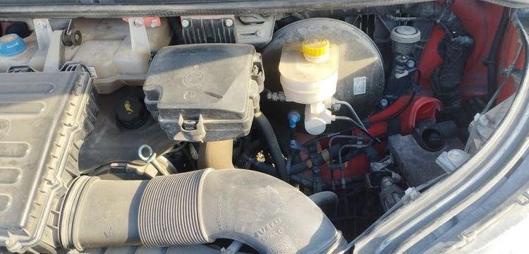 IVECO 35C12 BENNE AVEC COFFRE ACIER DIESEL – 185605 KMS – ANNEE 2017 ROUGE EP-261-SK