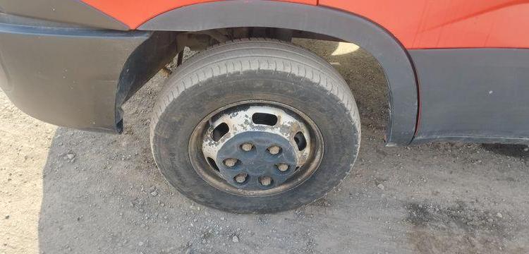IVECO 35C12 BENNE AVEC COFFRE ACIER DIESEL – 185605 KMS – ANNEE 2017 ROUGE EP-261-SK