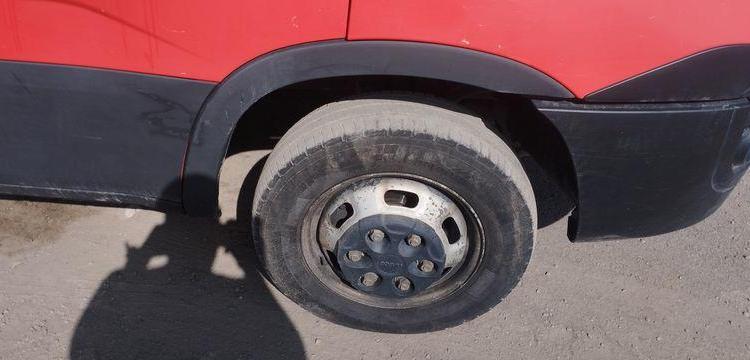 IVECO 35C12 BENNE AVEC COFFRE ACIER DIESEL – 185605 KMS – ANNEE 2017 ROUGE EP-261-SK