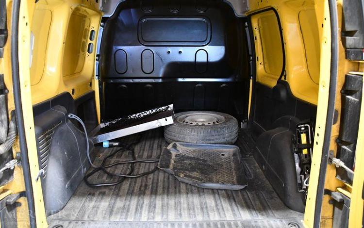RENAULT KANGOO ZE 33 CONFORT JAUNE EQ-563-CE