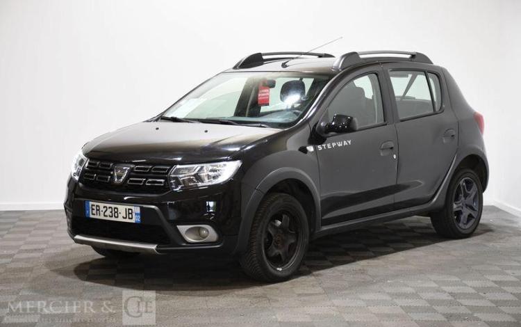 DACIA SANDERO EXPLORER 0,9 TCE 90 NOIR ER-238-JB