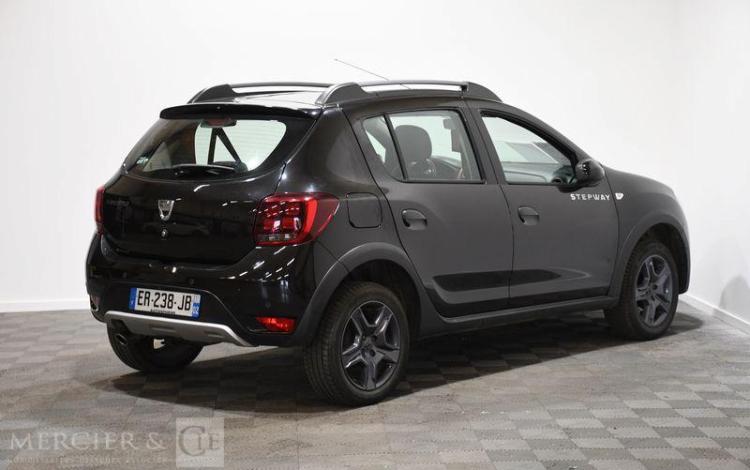 DACIA SANDERO EXPLORER 0,9 TCE 90 NOIR ER-238-JB