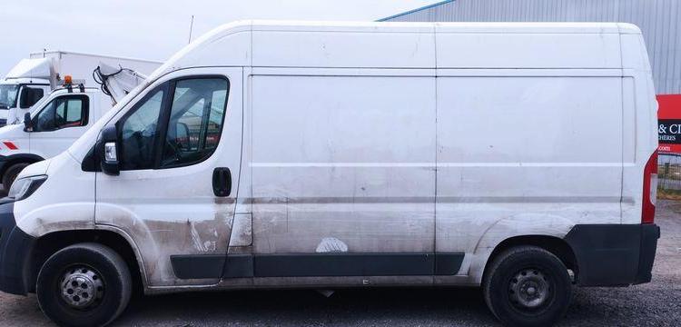 PEUGEOT BOXER 3 PHASE 3 FOURGON L2H2 2,0 BLUE HDI  16V FOURGON MOYEN SURELEVE 130 CV BLANC ER-240-VP