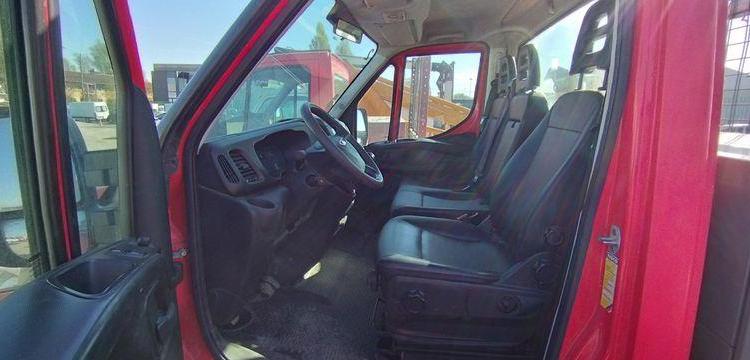 IVECO 35C12 BENNE AVEC COFFRE ACIER DIESEL – 105013 KMS – ANNEE 2017 ROUGE ER-583-XA