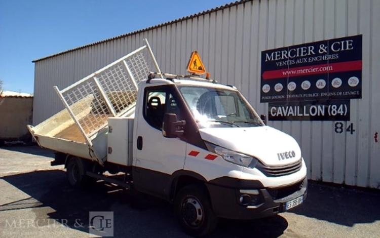 IVECO 35-120 TRI BENNE SIMPLE CABINE COFFRE BLANC ES-355-BH