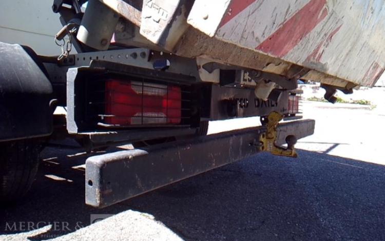 IVECO 35-120 TRI BENNE SIMPLE CABINE COFFRE BLANC ES-355-BH