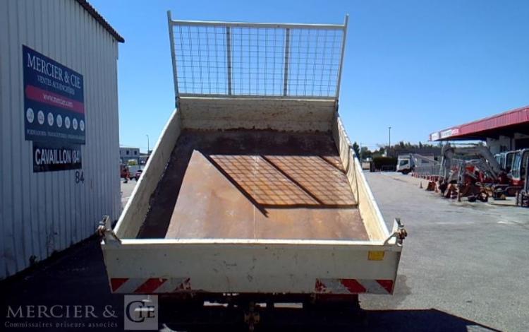 IVECO 35-120 TRI BENNE SIMPLE CABINE COFFRE BLANC ES-355-BH