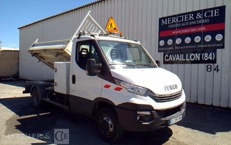 IVECO 35-120 TRI BENNE SIMPLE CABINE COFFRE BLANC ES-355-BH