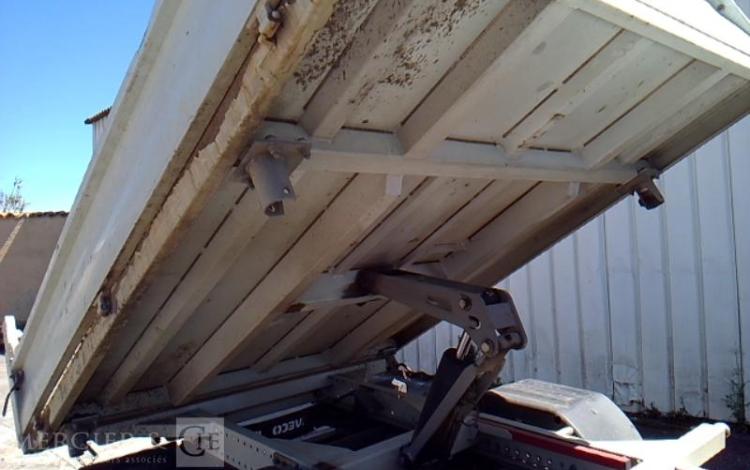 IVECO 35-120 TRI BENNE SIMPLE CABINE COFFRE BLANC ES-355-BH