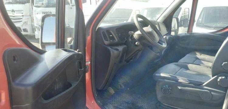 IVECO 35C12 BENNE AVEC COFFRE ACIER – DIESEL – 162763 KMS – ANNEE 2017 ROUGE ES-636-QJ