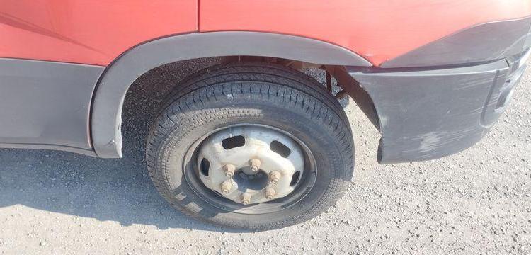 IVECO 35C12 BENNE AVEC COFFRE ACIER – DIESEL – 162763 KMS – ANNEE 2017 ROUGE ES-636-QJ