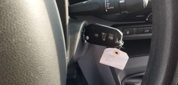 PEUGEOT EXPERT 2.0 BLUEHDI 120 L2 PREMIUM START-STOP BLANC ET-320-JP