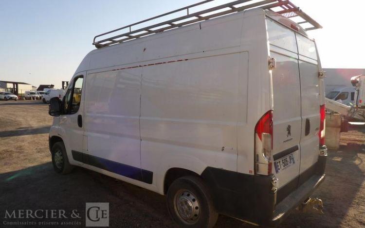 PEUGEOT BOXER 3 FOURGON 335 L2H2 2,0 BLUE HDI 16V FOURGON MOYEN SURELEVE 130 CV BLANC ET-505-JP