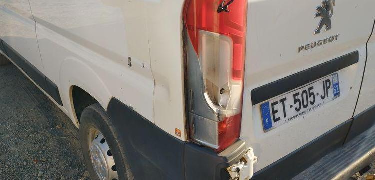 PEUGEOT BOXER 3 FOURGON 335 L2H2 2,0 BLUE HDI 16V FOURGON MOYEN SURELEVE 130 CV BLANC ET-505-JP