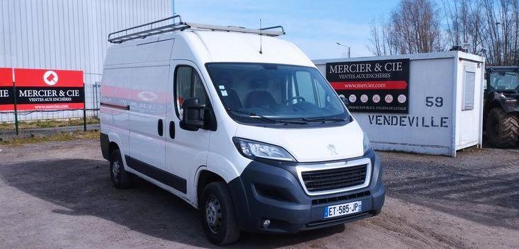 PEUGEOT BOXER 3 PHASE 3 FOURGON 335 L2H2 2,0 BLUE HDI FOURGON MOYEN SERELEVE 130 CV BLANC ET-585-JP