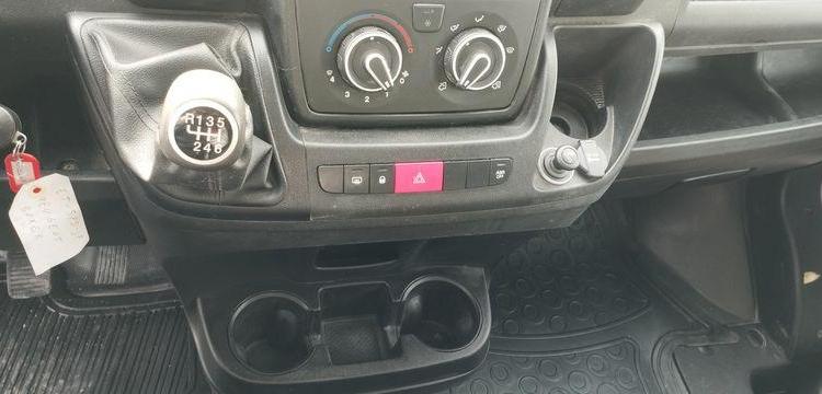 PEUGEOT BOXER 3 PHASE 3 FOURGON 335 L2H2 2,0 BLUE HDI FOURGON MOYEN SERELEVE 130 CV BLANC ET-585-JP