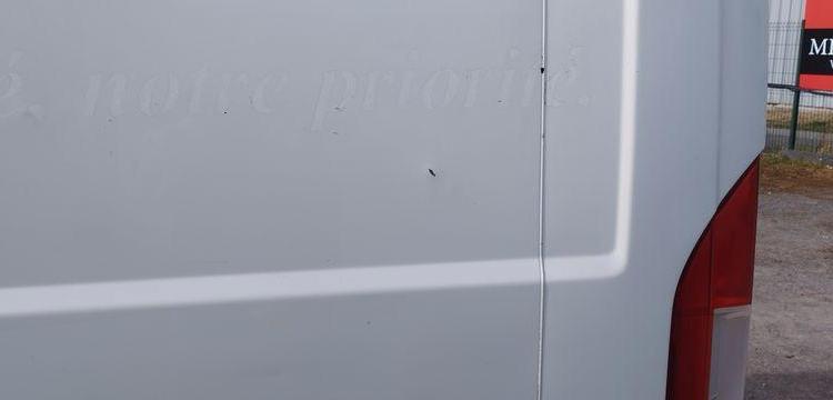 PEUGEOT BOXER 3 PHASE 3 FOURGON 335 L2H2 2,0 BLUE HDI FOURGON MOYEN SERELEVE 130 CV BLANC ET-585-JP