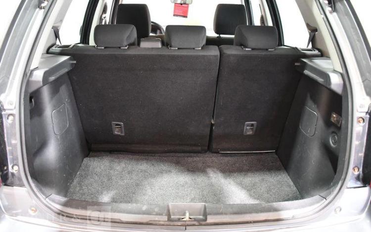 FIAT SEDICI 1,9 MJT 120 EMOTION 4X4 GRIS ET-663-QD