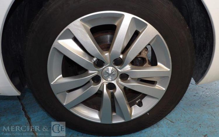 PEUGEOT 308 SW 1.5 BLUE HDI 16V 130CV BLANC EX-307-MQ