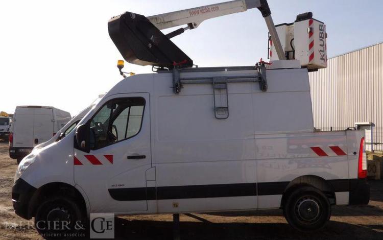 RENAULT MASTER L2H2 2,3DCI 130CH NACELLE KLUBB/K26 11,80 M – DIESEL – 201 H – 63361 KMS BLANC EZ-421-WJ