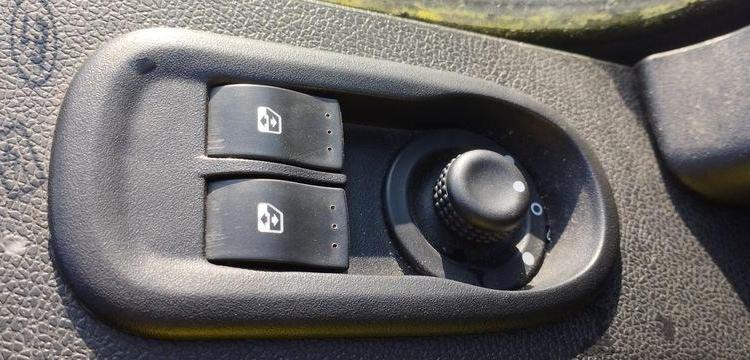 RENAULT MASTER L2H2 2,3DCI 130CH NACELLE KLUBB/K26 11,80 M – DIESEL – 201 H – 63361 KMS BLANC EZ-421-WJ